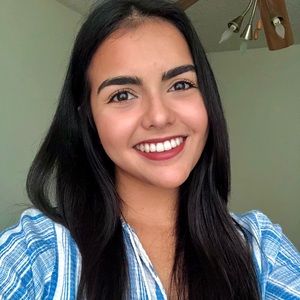 Meet your Posher, Andrea